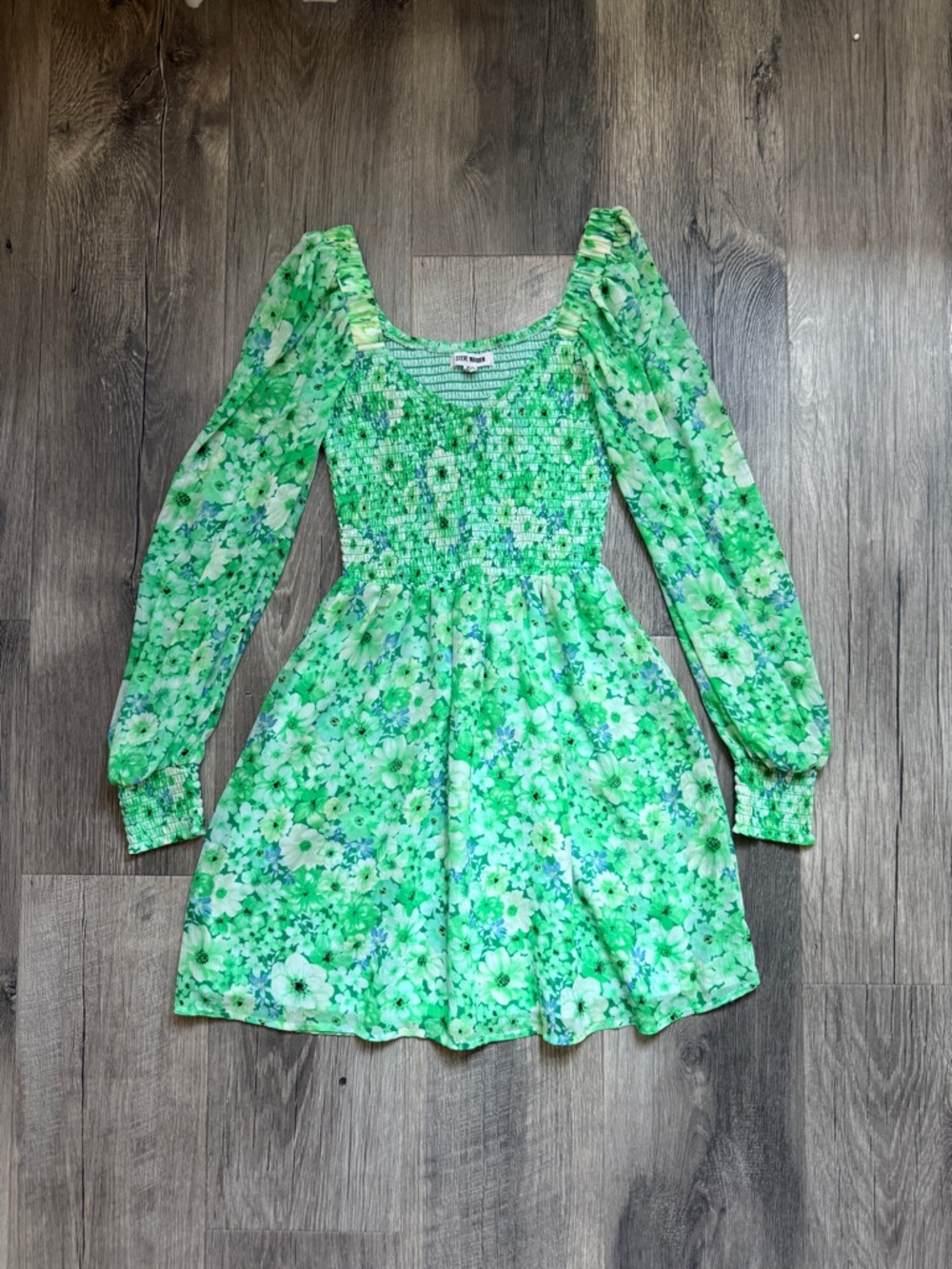 Steve Madden Green Floral Smocked Long-Sleeve Dress